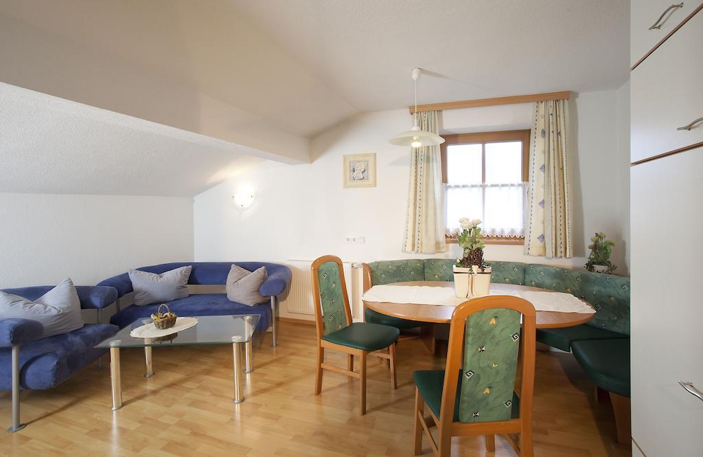Ferienbauernhof Wendlshof Villa Langenfeld Room photo